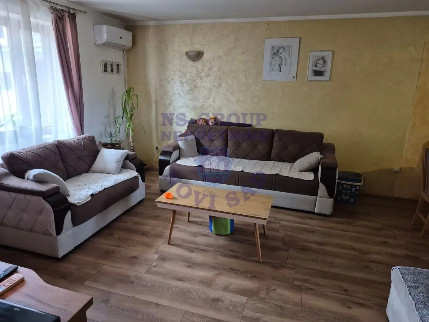 kuca na prodaju Petrovaradin 385m2 568079