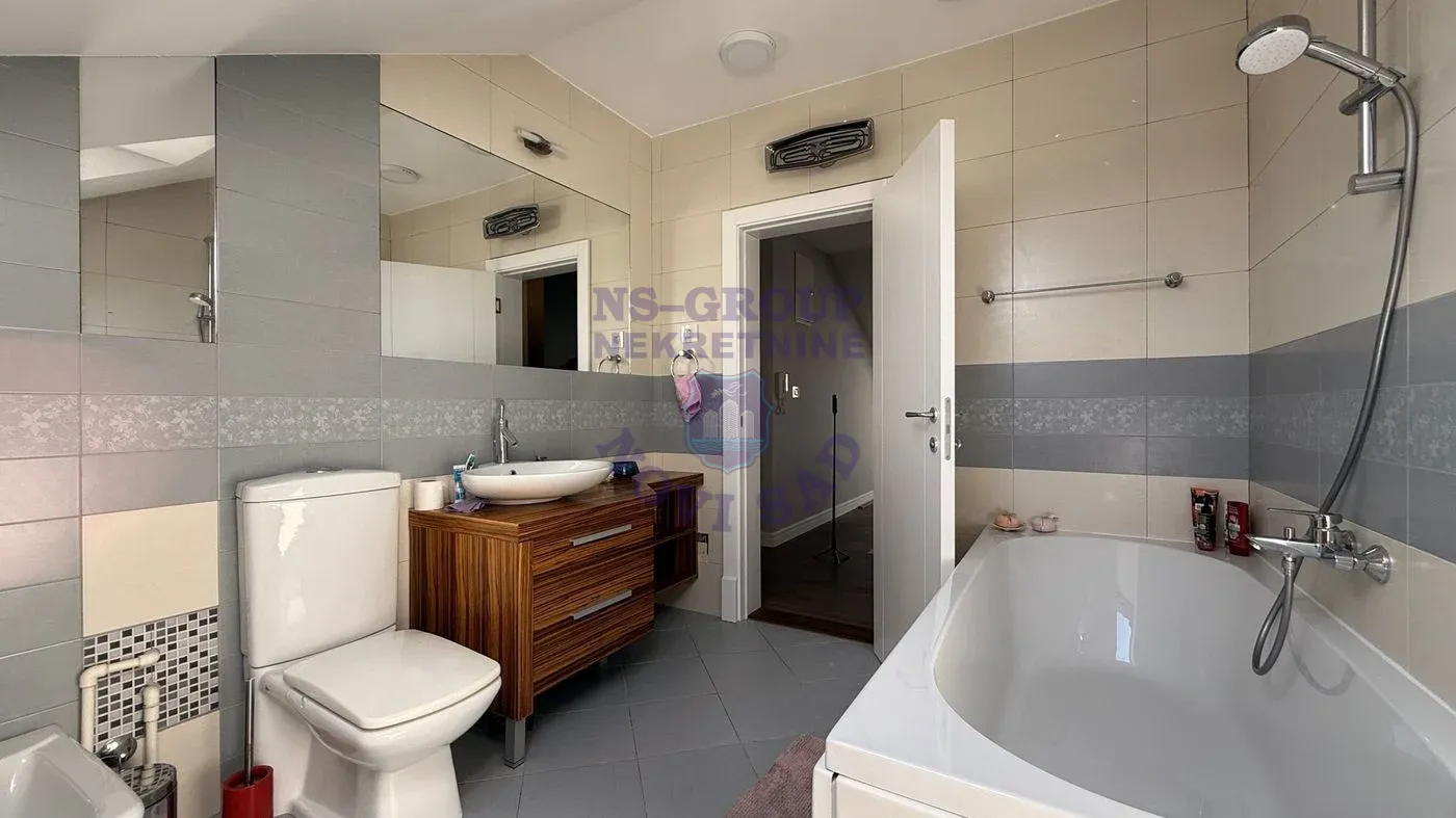stan na prodaju Novi Sad 146m2 569064
