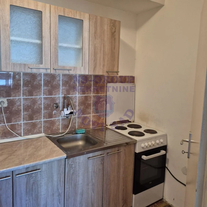 stan za izdavanje Novi Sad 50m2 16311