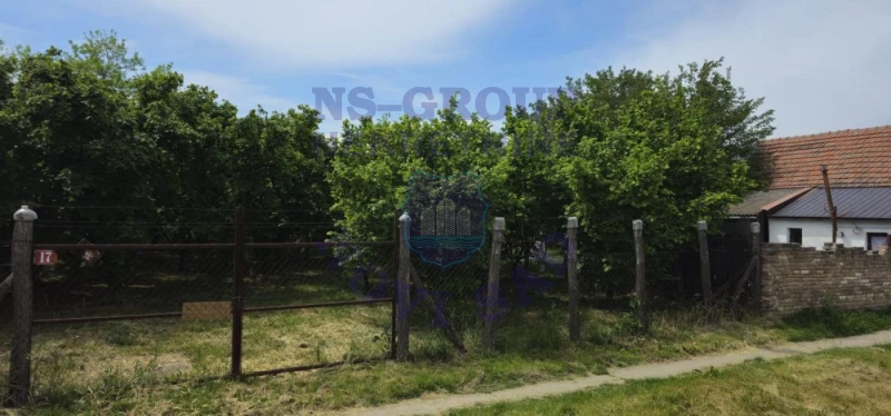 plac na prodaju Melenci 704m2 569598