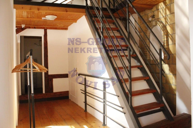 stan za izdavanje Novi Sad 140m2 16279