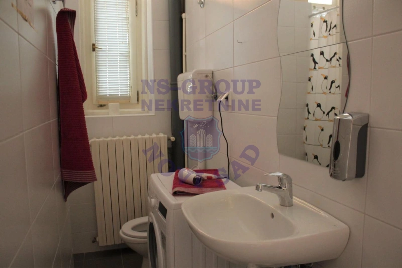 stan za izdavanje Novi Sad 140m2 16279
