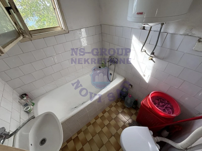 kuca na prodaju Petrovaradin 187m2 569585