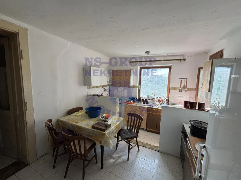 kuca na prodaju Petrovaradin 187m2 569585