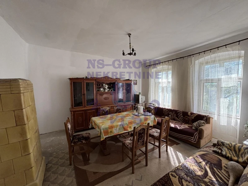 kuca na prodaju Petrovaradin 187m2 569585