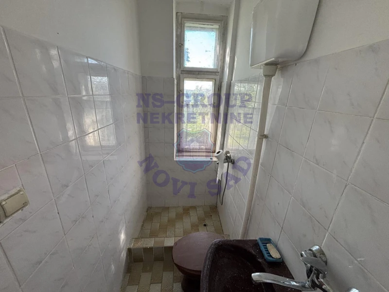 kuca na prodaju Petrovaradin 187m2 569585