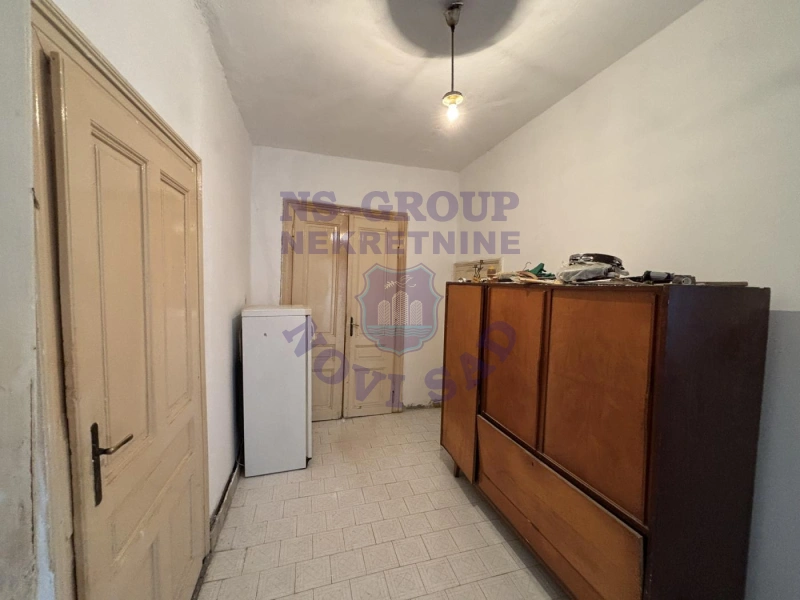 kuca na prodaju Petrovaradin 187m2 569585