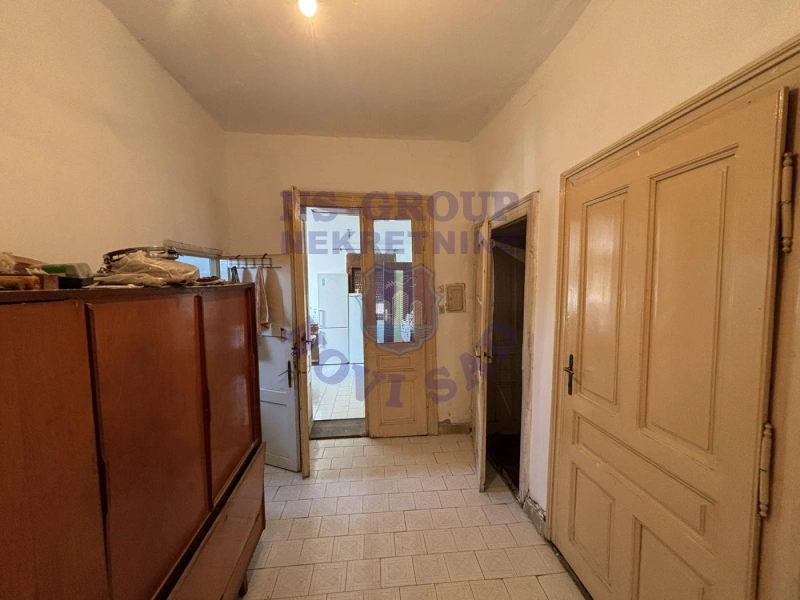 kuca na prodaju Petrovaradin 187m2 569585