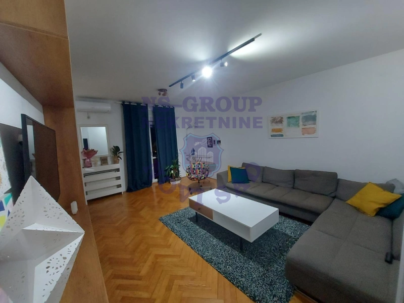 stan za izdavanje Novi Sad 85m2 16344