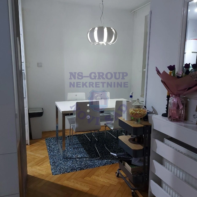 stan za izdavanje Novi Sad 85m2 16344