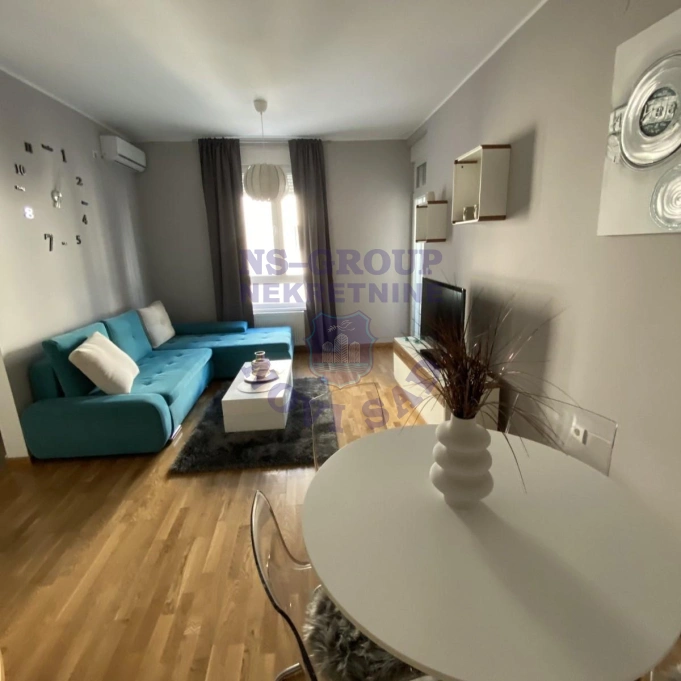 stan za izdavanje Novi Sad 57m2 16350