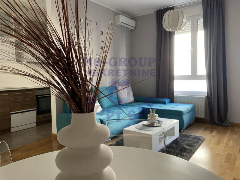 stan za izdavanje Novi Sad 57m2 16350