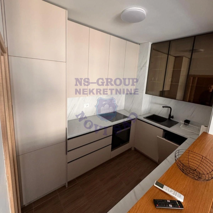stan za izdavanje Novi Sad 70m2 16354