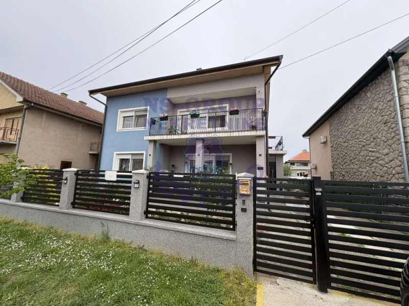 kuca na prodaju Veternik 300m2 569993