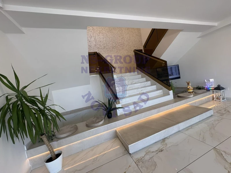 lokal na prodaju Novi Sad 2663m2 570034