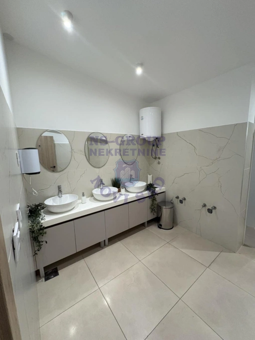 lokal na prodaju Novi Sad 2663m2 570034