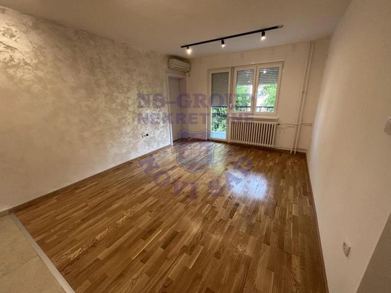 stan na prodaju Novi Sad 44m2 570110