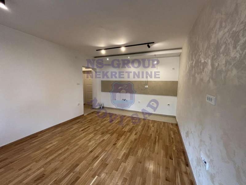 stan na prodaju Novi Sad 44m2 570110