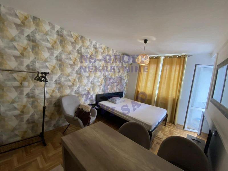 stan na prodaju Novi Sad, 25m2 569076