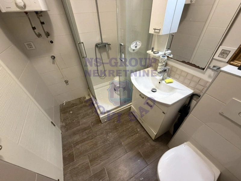 stan na prodaju Novi Sad 40m2 570251