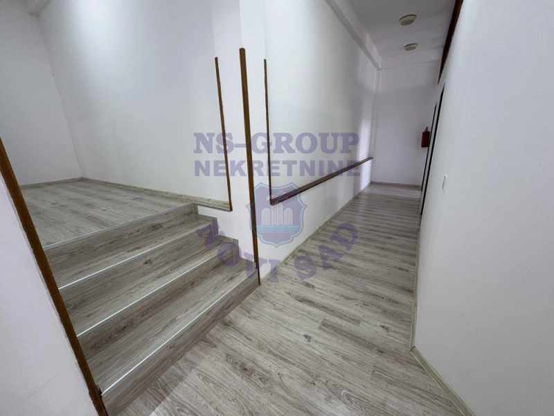 lokal na prodaju Inđija 174m2 570146