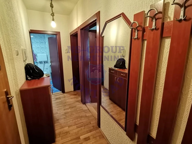 stan na prodaju Novi Sad 47m2 570193