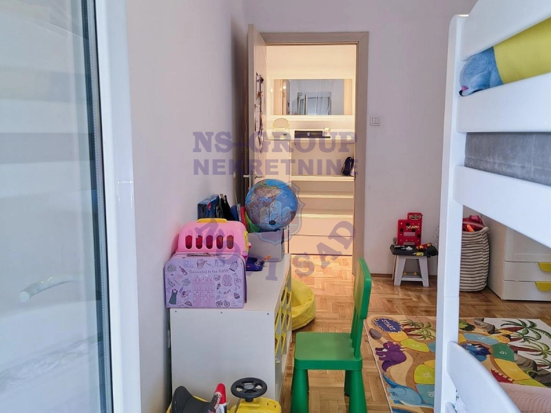 stan na prodaju Novi Sad 64m2 570197