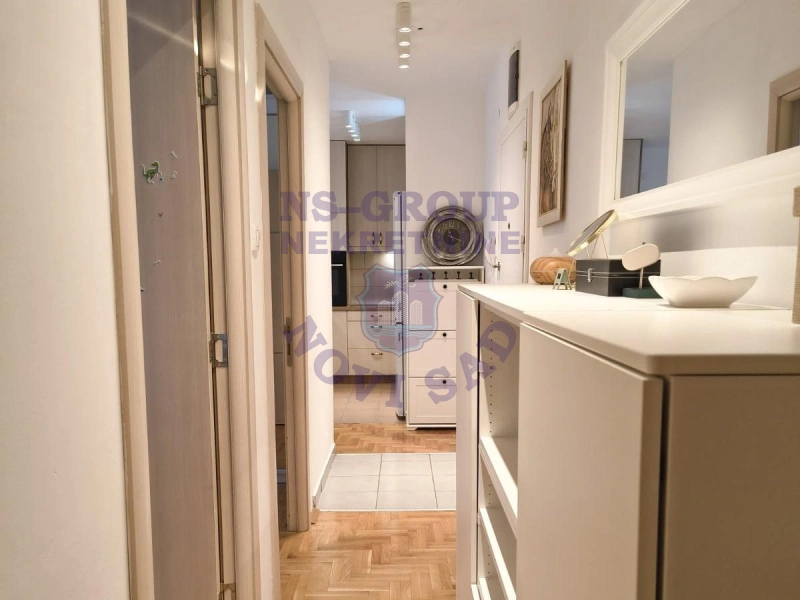 stan na prodaju Novi Sad 64m2 570197