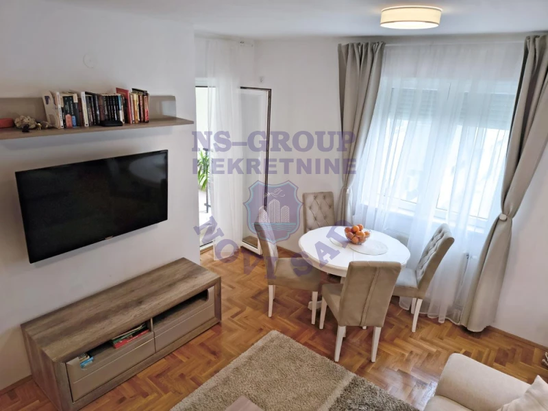 stan na prodaju Novi Sad 64m2 570197