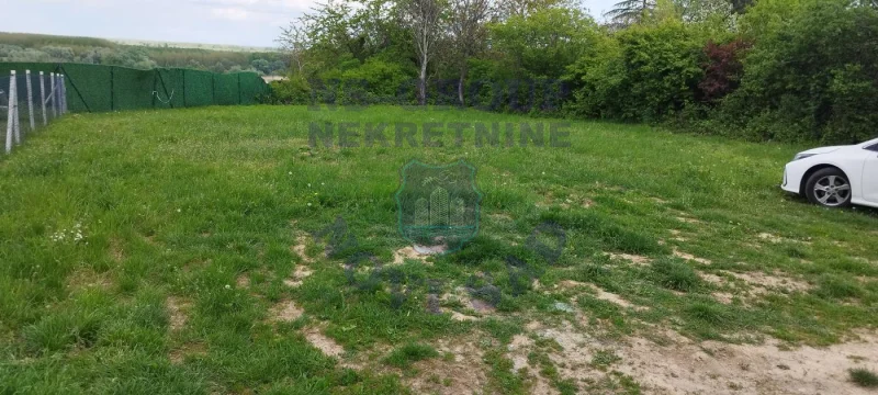 plac na prodaju Petrovaradin 705m2 570433