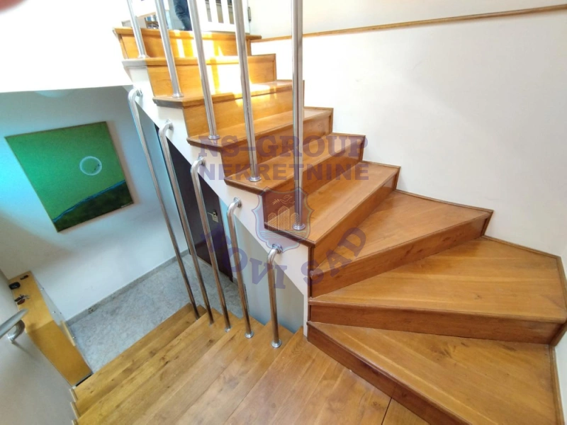 stan na prodaju Novi Sad 144m2 570444