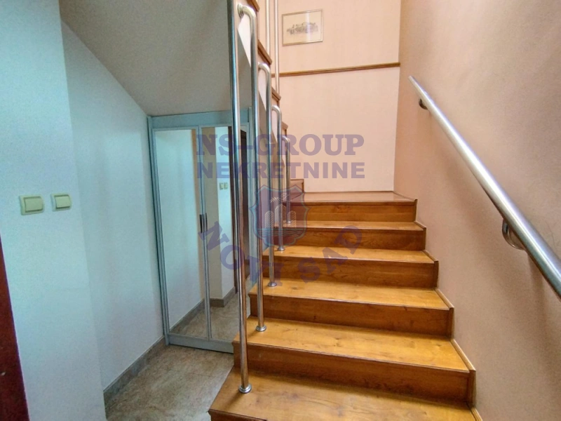 stan na prodaju Novi Sad 144m2 570444