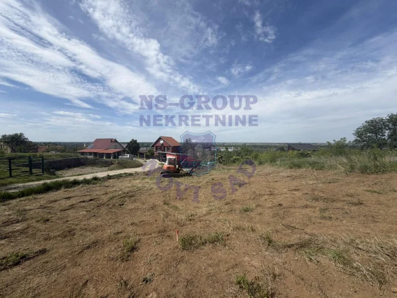 plac na prodaju Čerević 542m2 570576