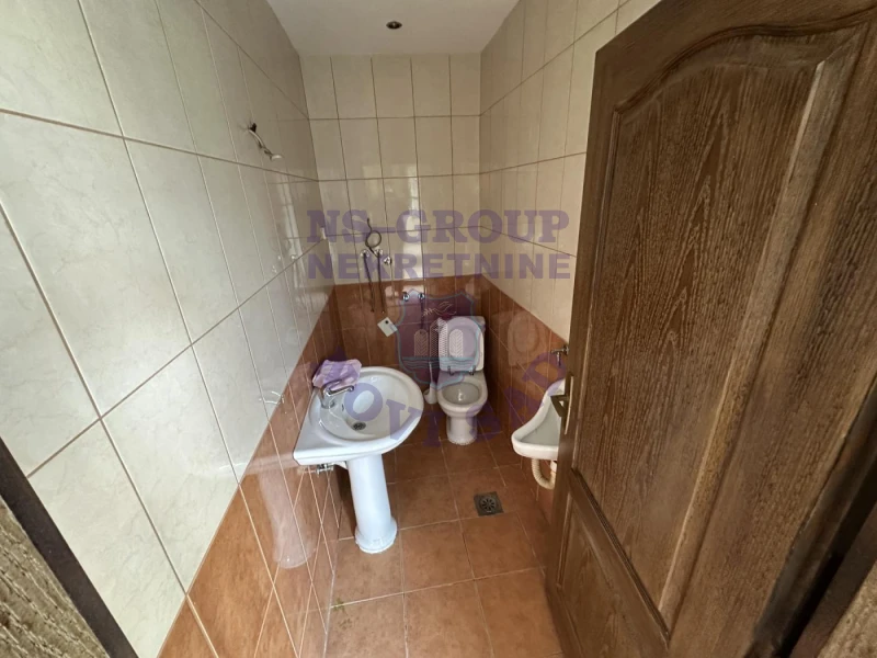 kuca na prodaju Veternik 220m2 570262