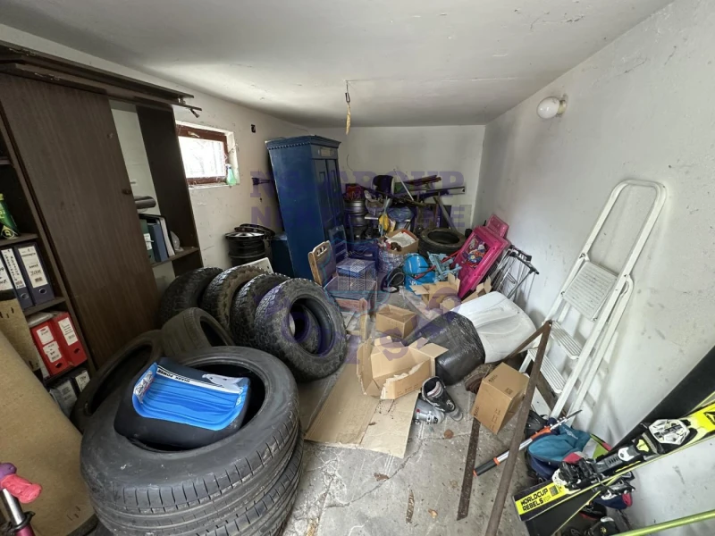 kuca na prodaju Veternik 220m2 570262