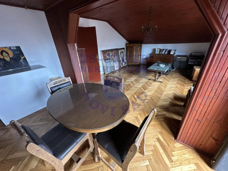 kuca na prodaju Veternik 220m2 570262