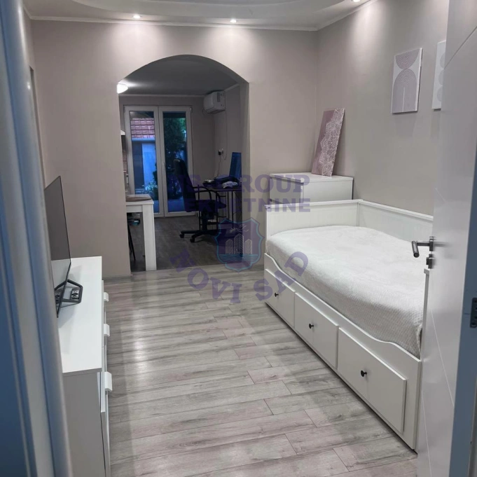stan na prodaju Novi Sad 43m2 555184