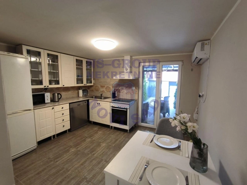 stan na prodaju Novi Sad 43m2 555184