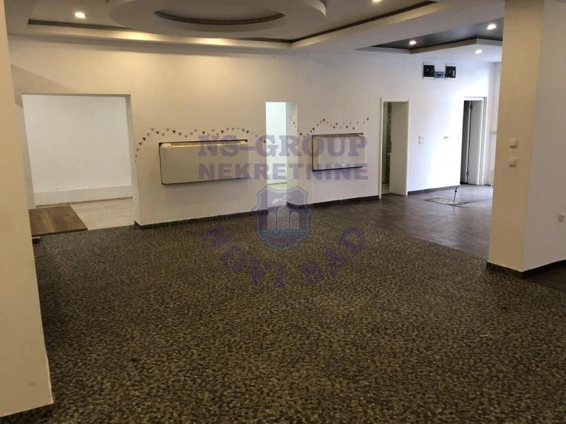 lokal za izdavanje Novi Sad 153m2 16419