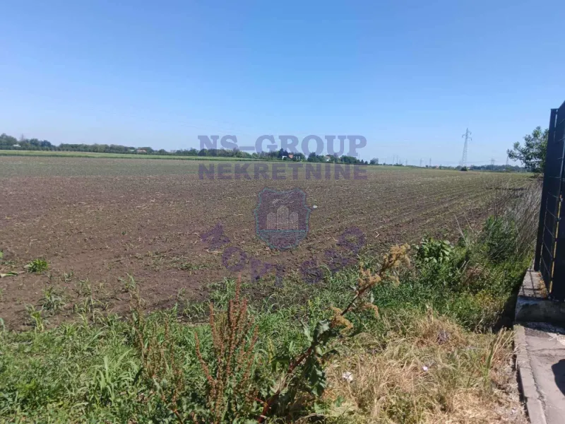 plac na prodaju Čenej, 3515m2 570596