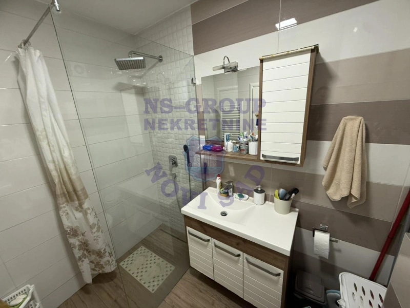 stan na prodaju Novi Sad 55m2 570443