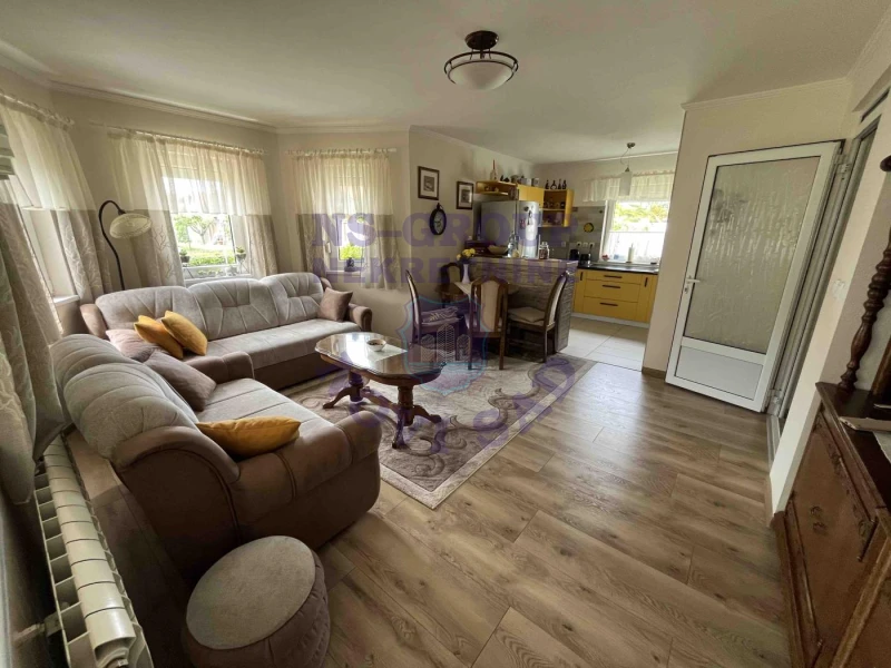 kuca na prodaju Novi Sad, 179m2 570669