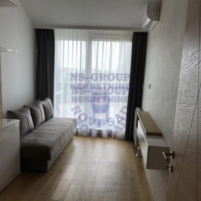 stan za izdavanje Novi Sad 119m2 16434