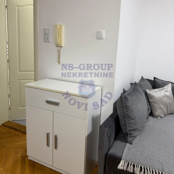 stan za izdavanje Novi Sad 37m2 16432