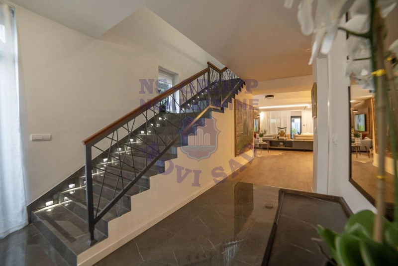 kuca na prodaju Novi Sad 310m2 570616