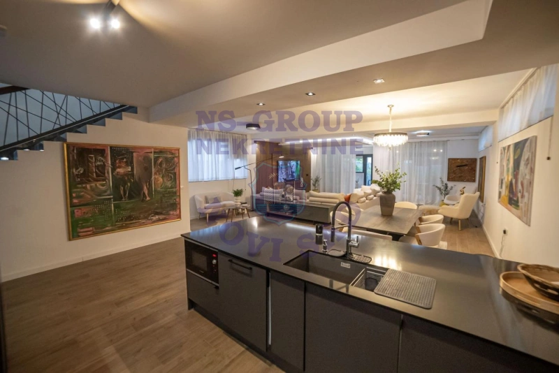 kuca na prodaju Novi Sad 310m2 570616