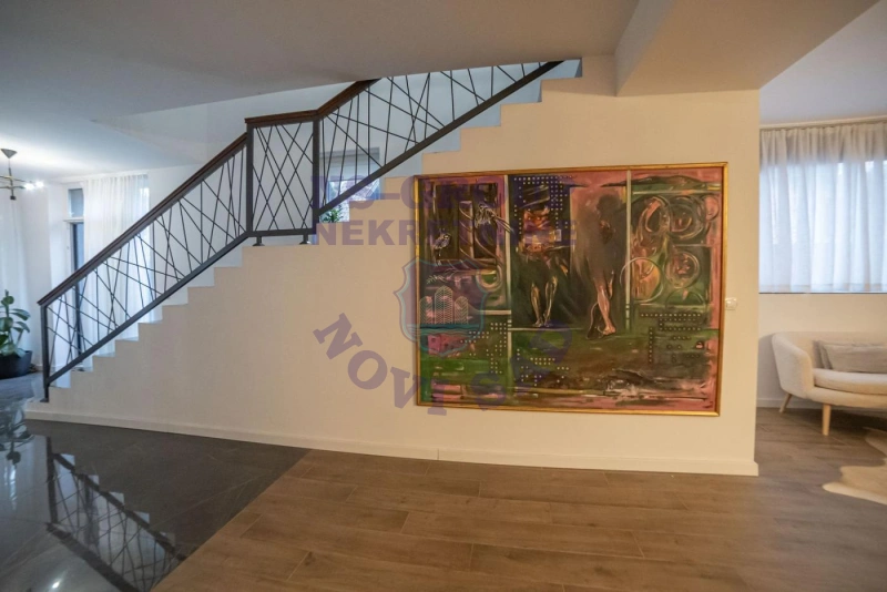 kuca na prodaju Novi Sad 310m2 570616
