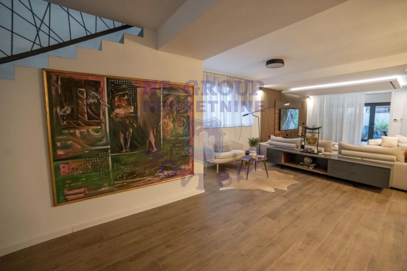 kuca na prodaju Novi Sad 310m2 570616