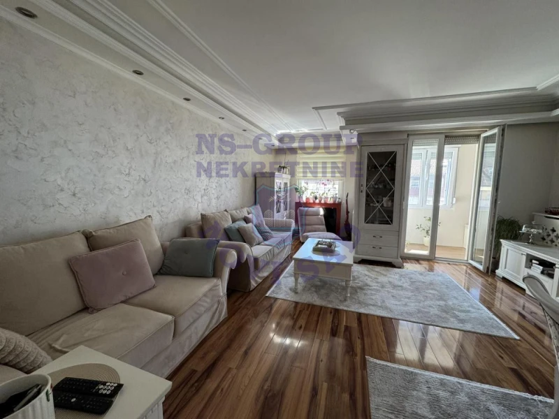 stan na prodaju Novi Sad, 78m2 570735