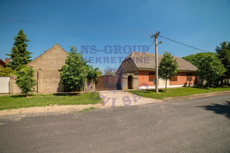 lokal na prodaju Sivac 176m2 570131